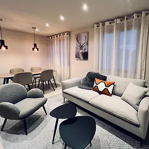 https://les-hirondelles-passy-haute-savoie.hotels-rhonealpes.com
